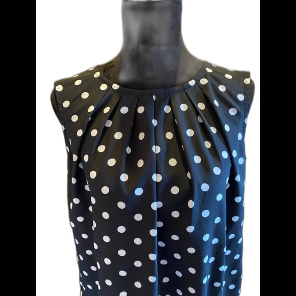 Merona Blouse Size Large Sleeveless B&W Polka Dot Light Fabric Stylish Classy - Picture 2 of 10